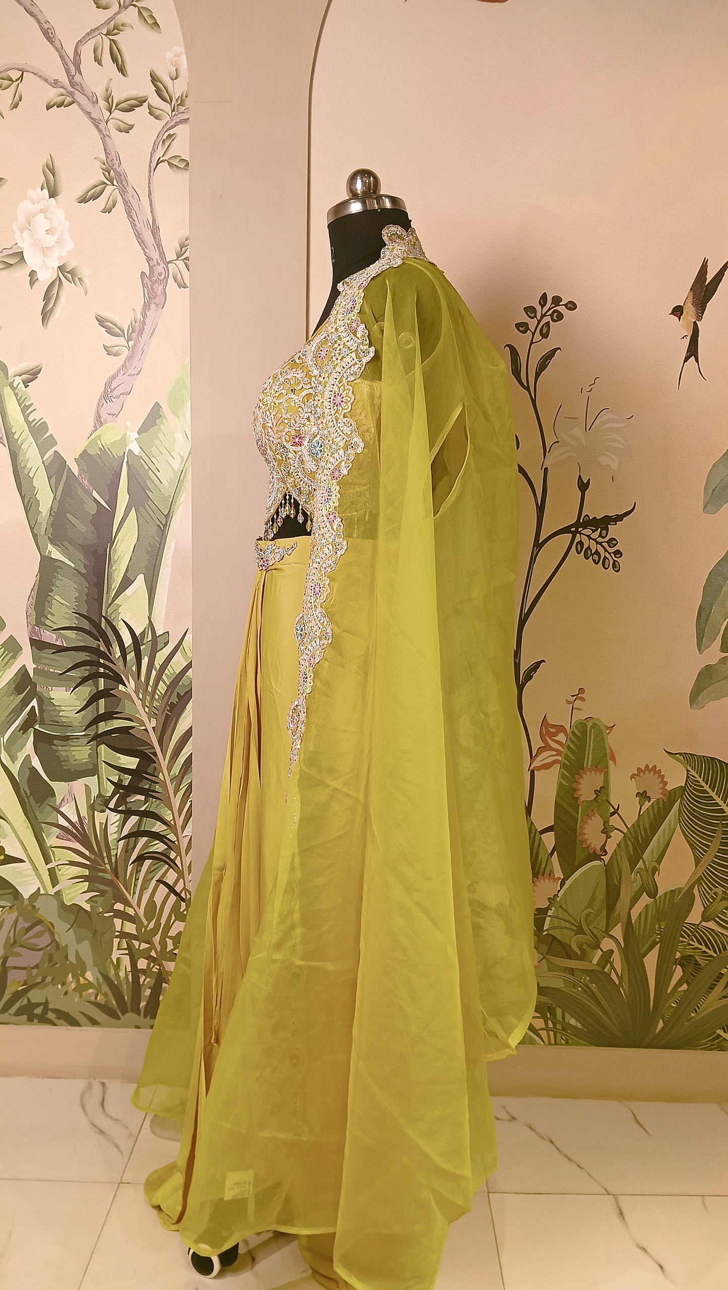 Yellow Hour Glam