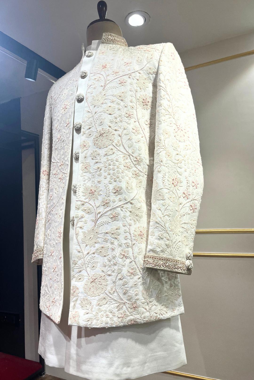 Heritage White Charm