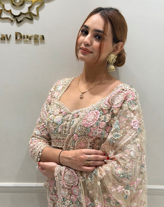 Beige Drape Story