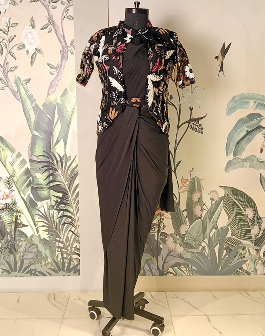 Noir Drape Affair