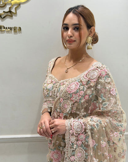 Beige Drape Story